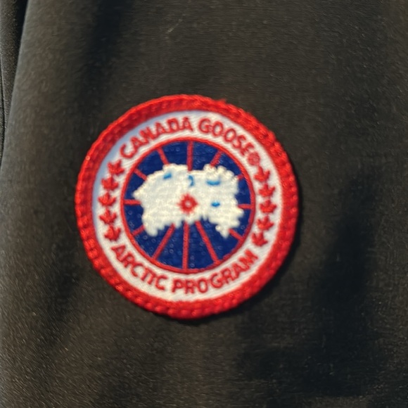 Canada Goose Parka - Picture 2 of 7